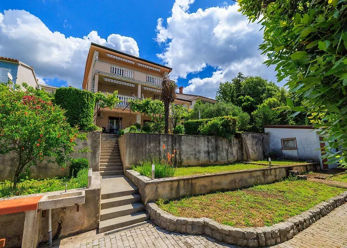 Modernes Nur 100 Meter Zum Mit Herrlichem Meerblick, Aussendusche, Grill Appartement *