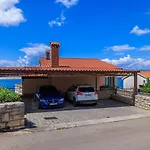 Apartamento Modernes Nur 100 Meter Zum Mit Herrlichem Meerblick, Aussendusche, Grill Jadranovo