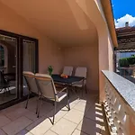Modernes Nur 100 Meter Zum Mit Herrlichem Meerblick, Aussendusche, Grill Apartamento Jadranovo
